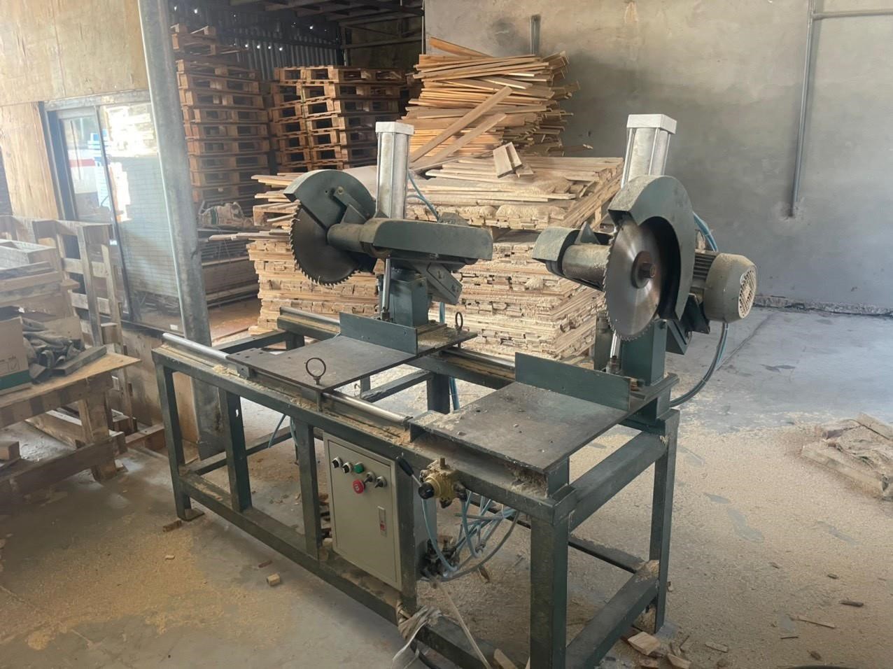 Hình ảnh máy móc công ty Pallet Gỗ Bình Gia